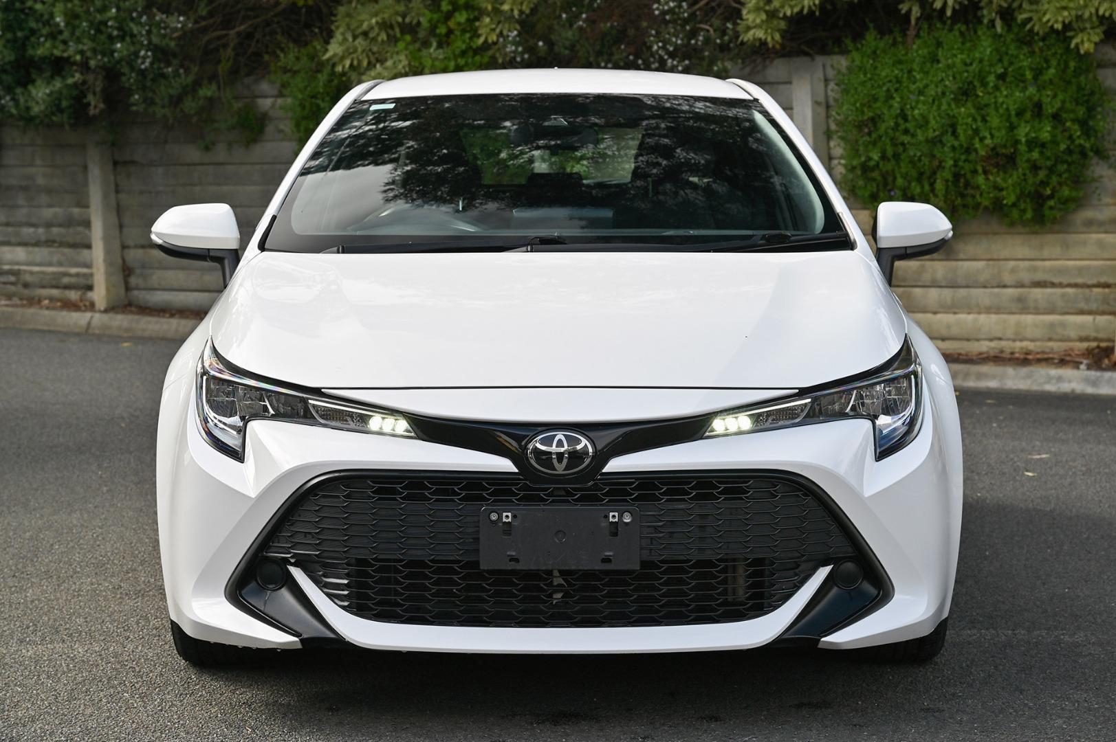 2022 Toyota Corolla Ascent Sport in White