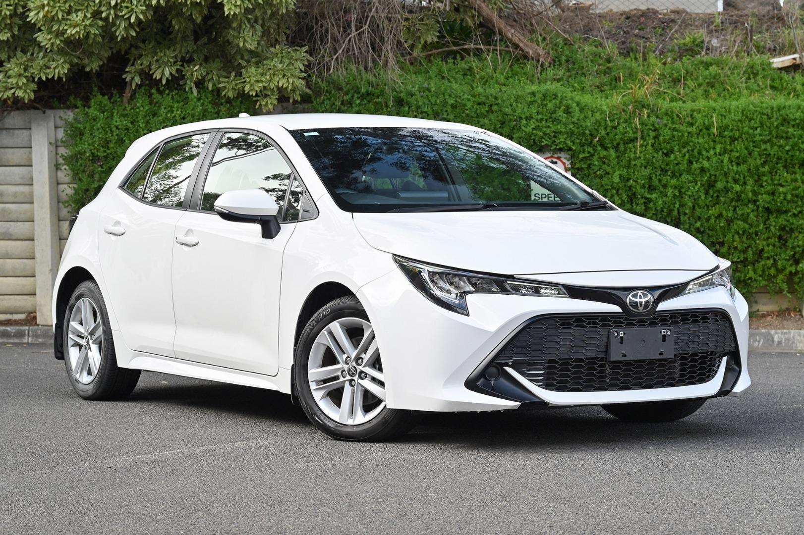 2022 Toyota Corolla Ascent Sport in White