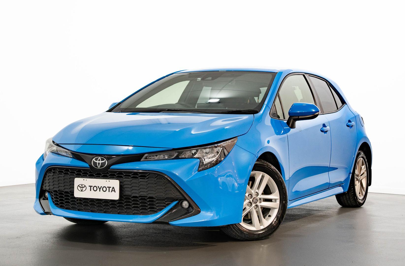 2019 Toyota Corolla SX in Blue