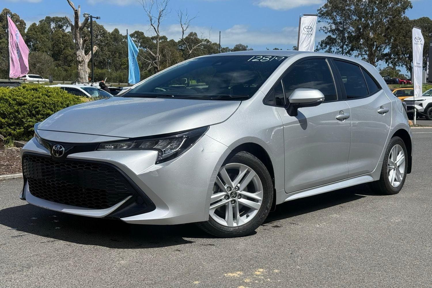2020 Toyota Corolla Ascent Sport in Silver