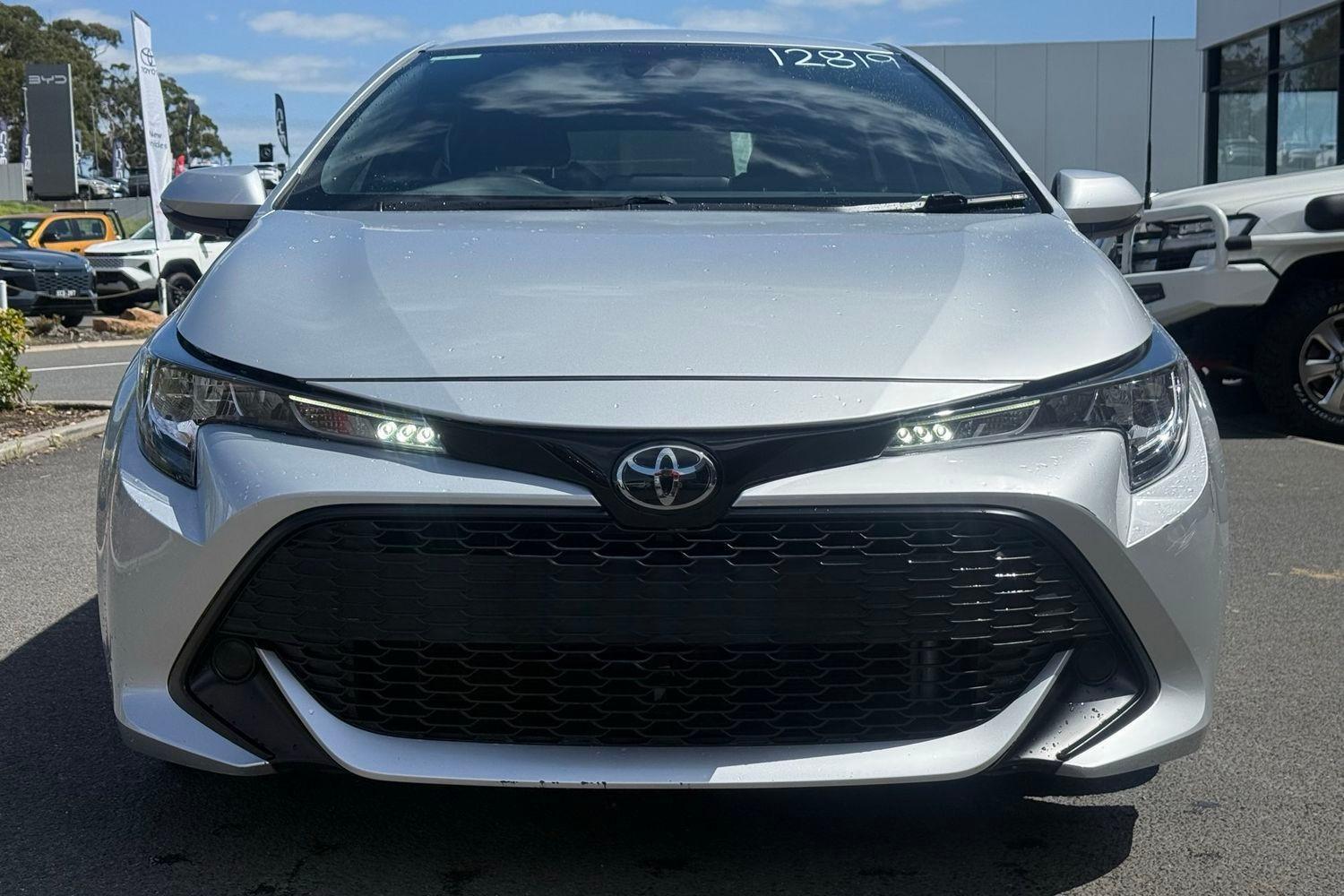 2020 Toyota Corolla Ascent Sport in Silver