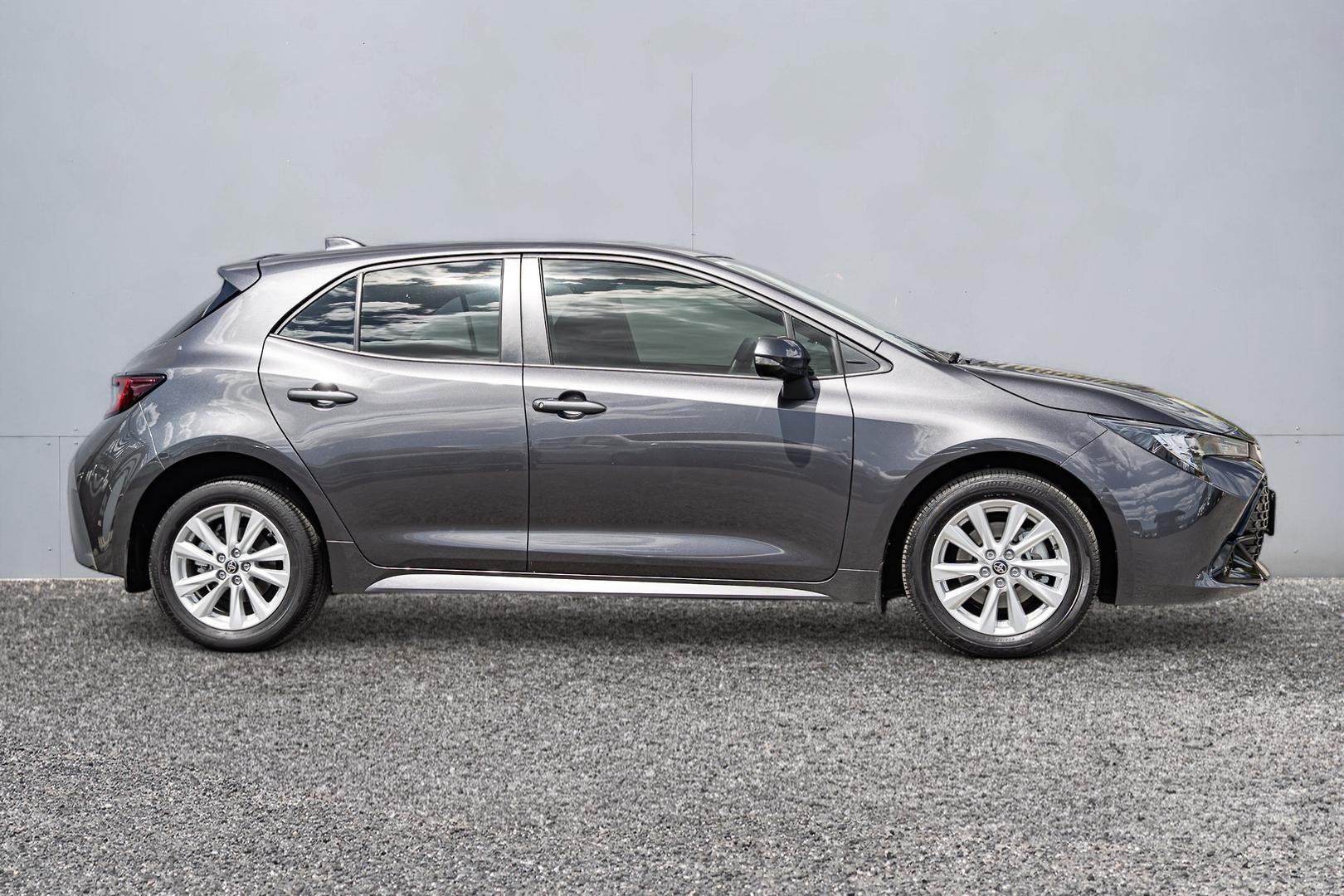 2024 Toyota Corolla Ascent Sport in Silver
