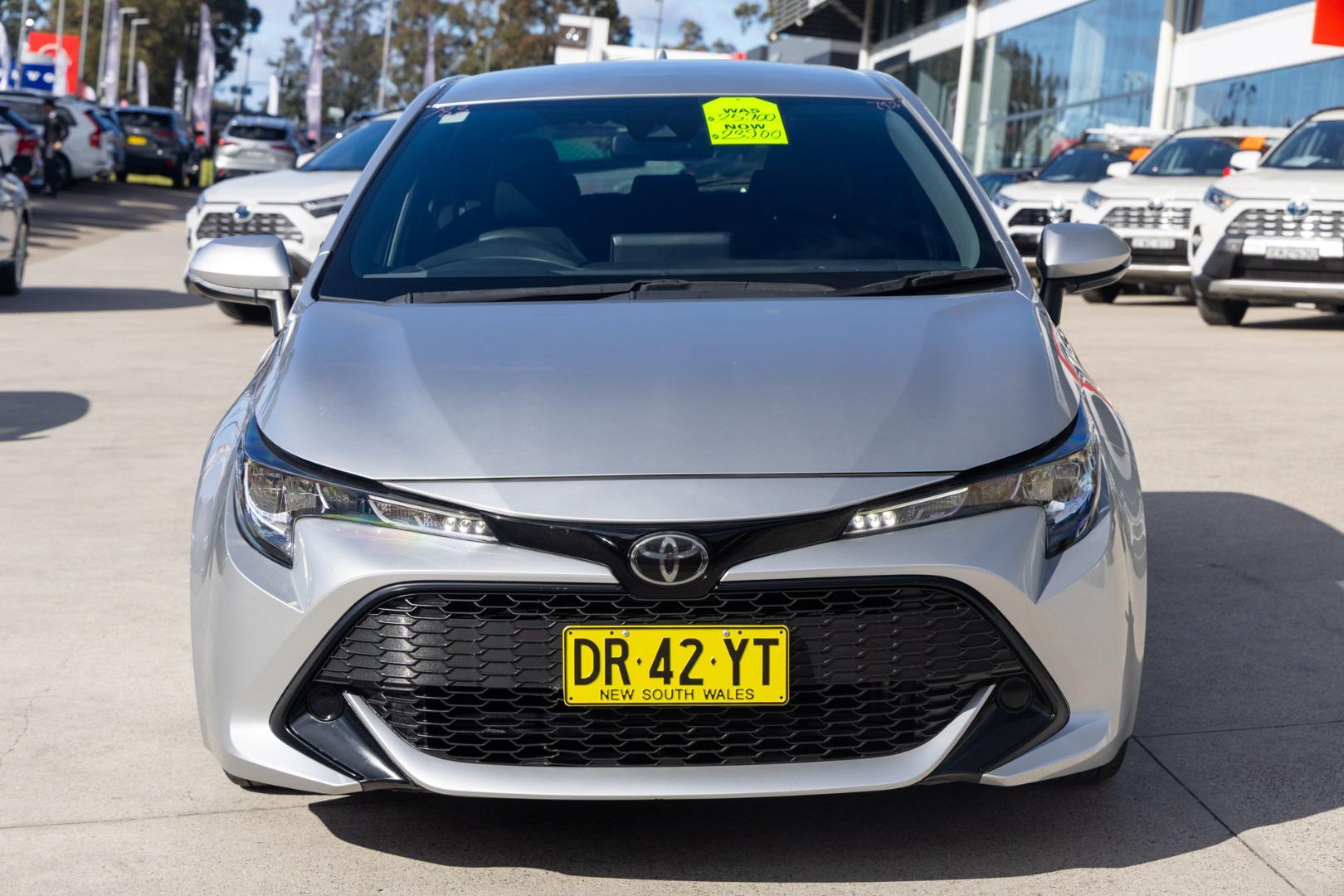 2018 Toyota Corolla Ascent Sport in Silver