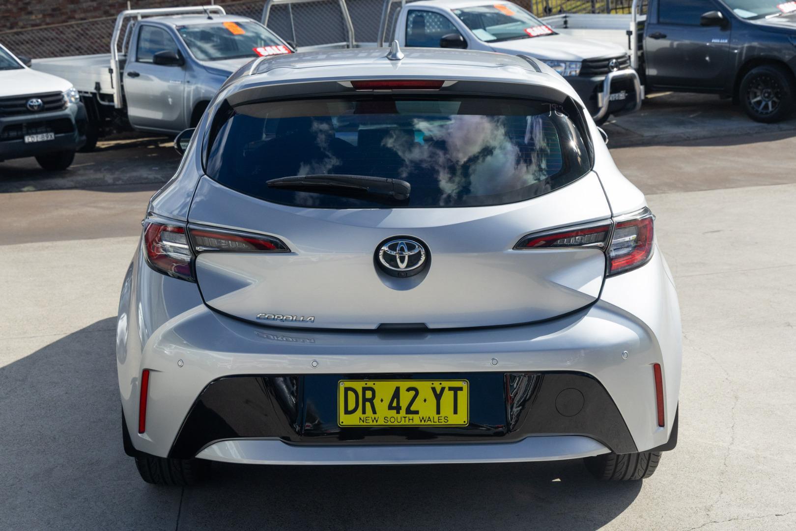 2018 Toyota Corolla Ascent Sport in Silver