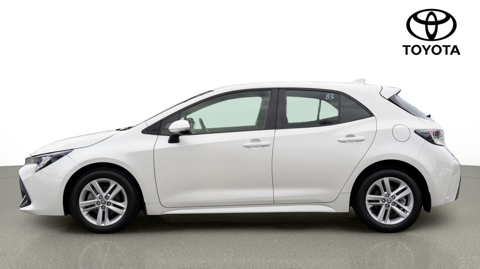 2018 Toyota Corolla Ascent Sport in White