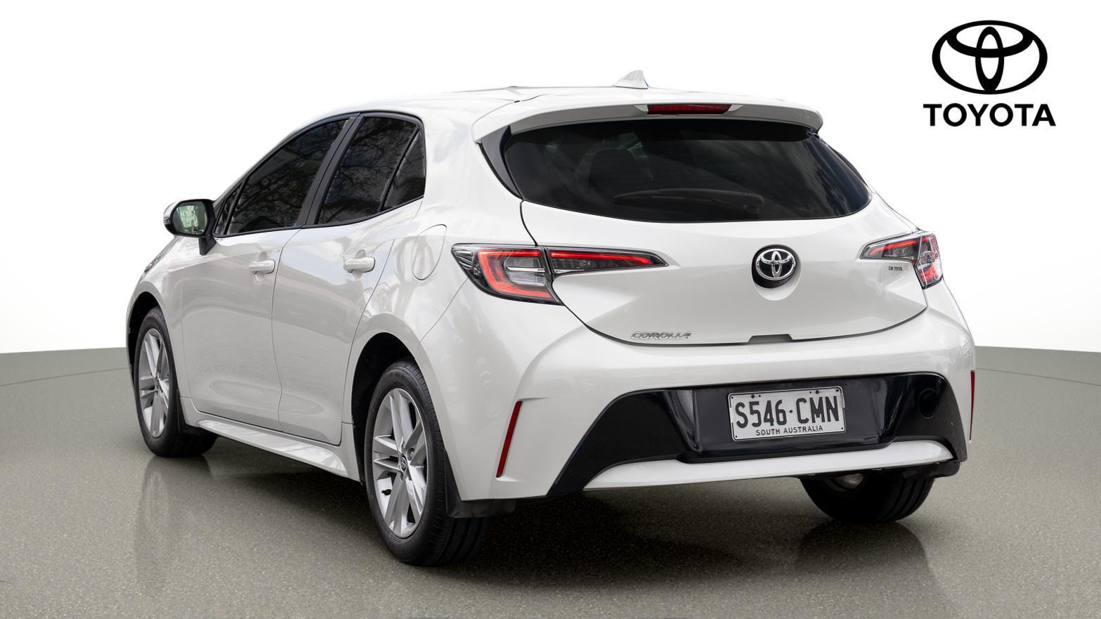 2018 Toyota Corolla Ascent Sport in White