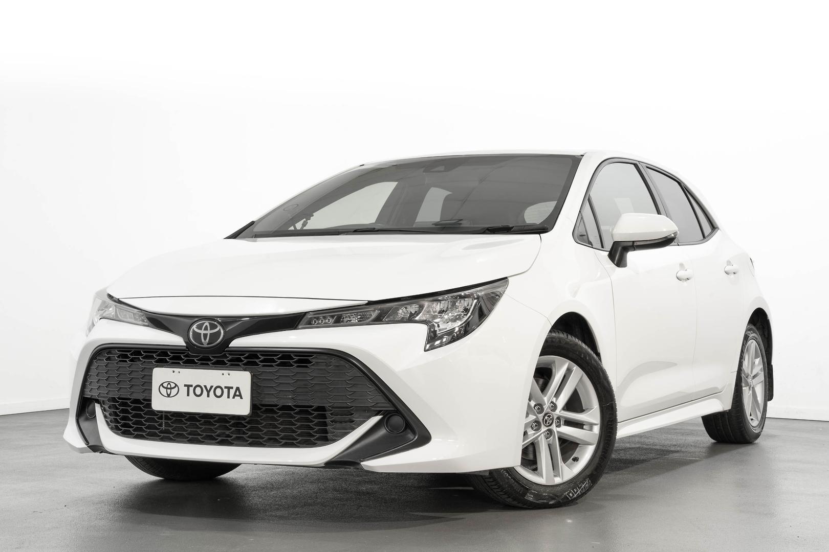 2019 Toyota Corolla Ascent Sport in White