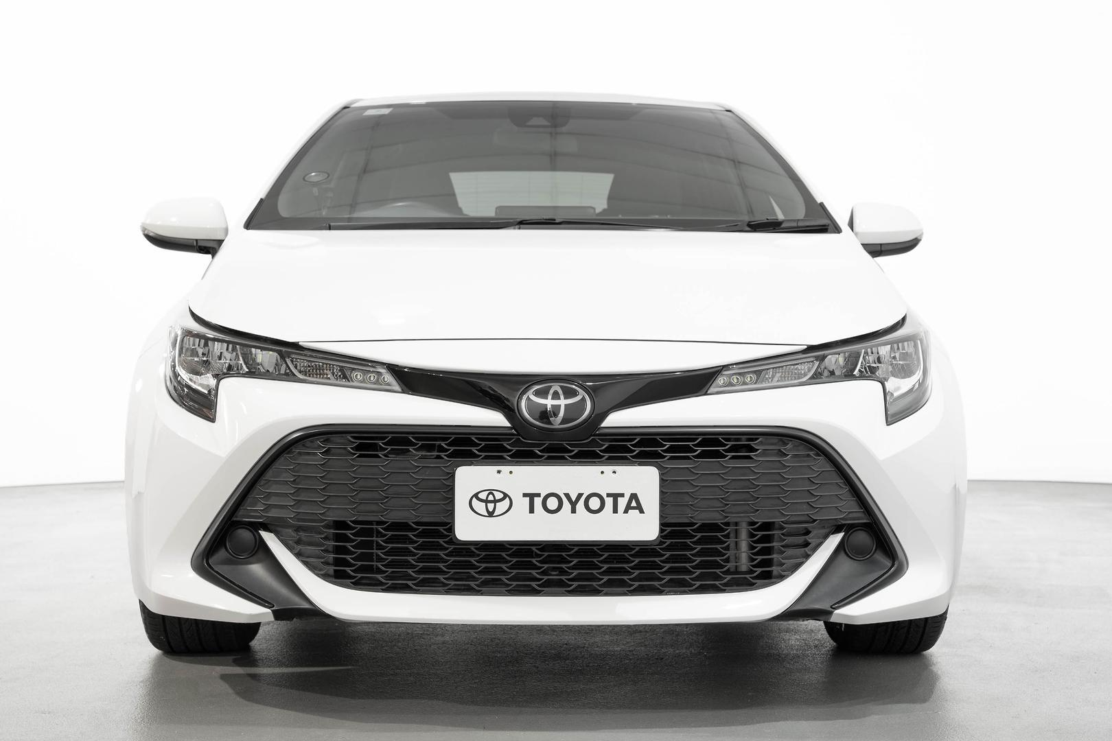 2019 Toyota Corolla Ascent Sport in White