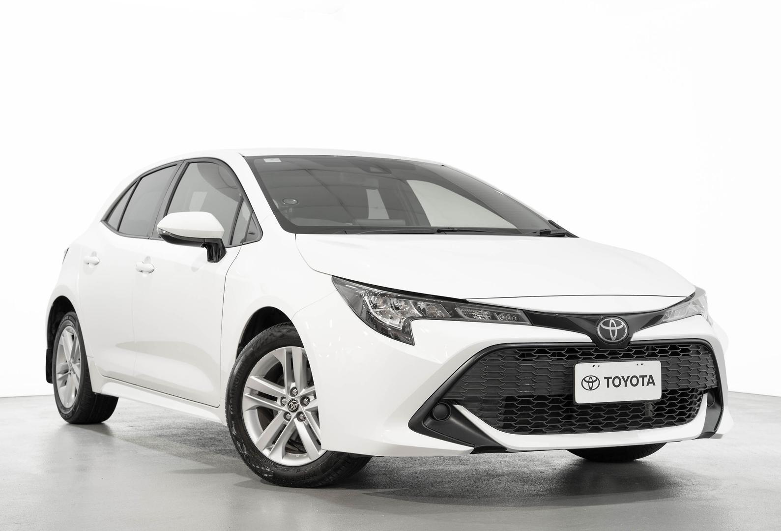 2019 Toyota Corolla Ascent Sport in White