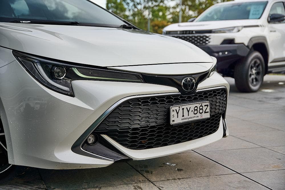 2019 Toyota Corolla ZR in White