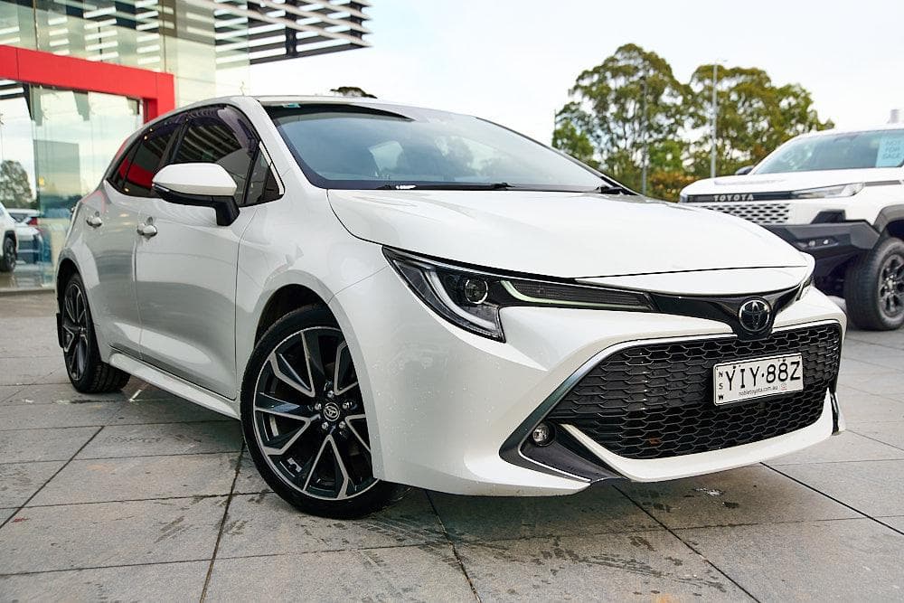 2019 Toyota Corolla ZR in White