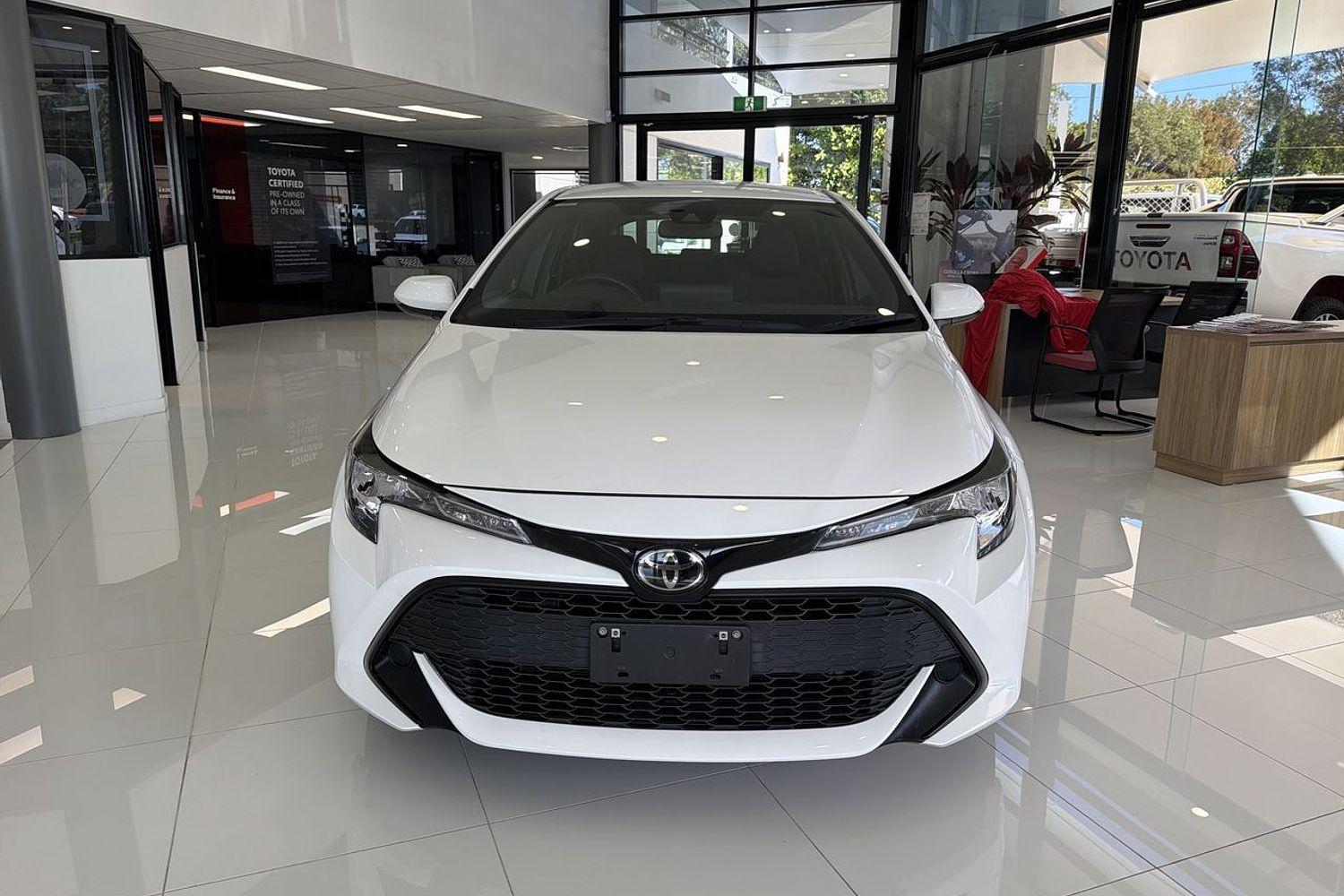 2019 Toyota Corolla Ascent Sport in White