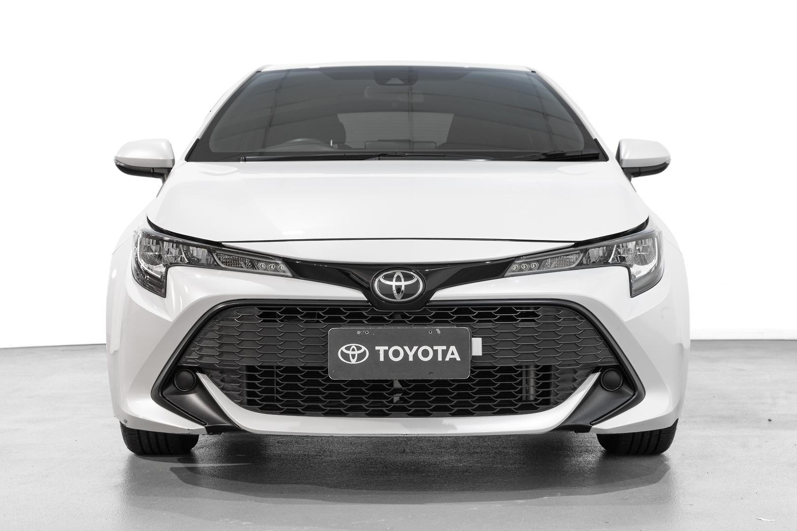 2022 Toyota Corolla Ascent Sport in White