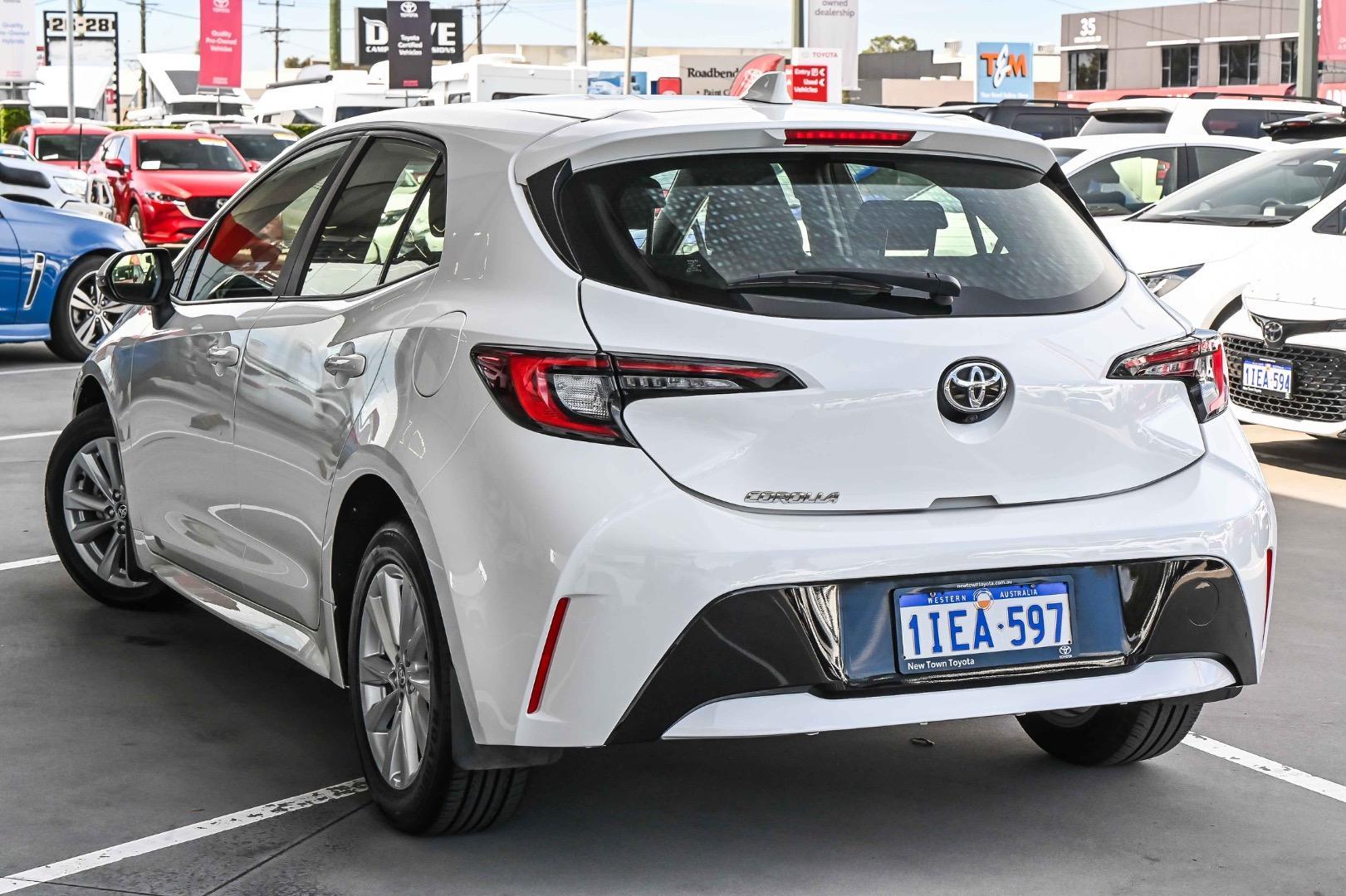 2024 Toyota Corolla Ascent Sport in White