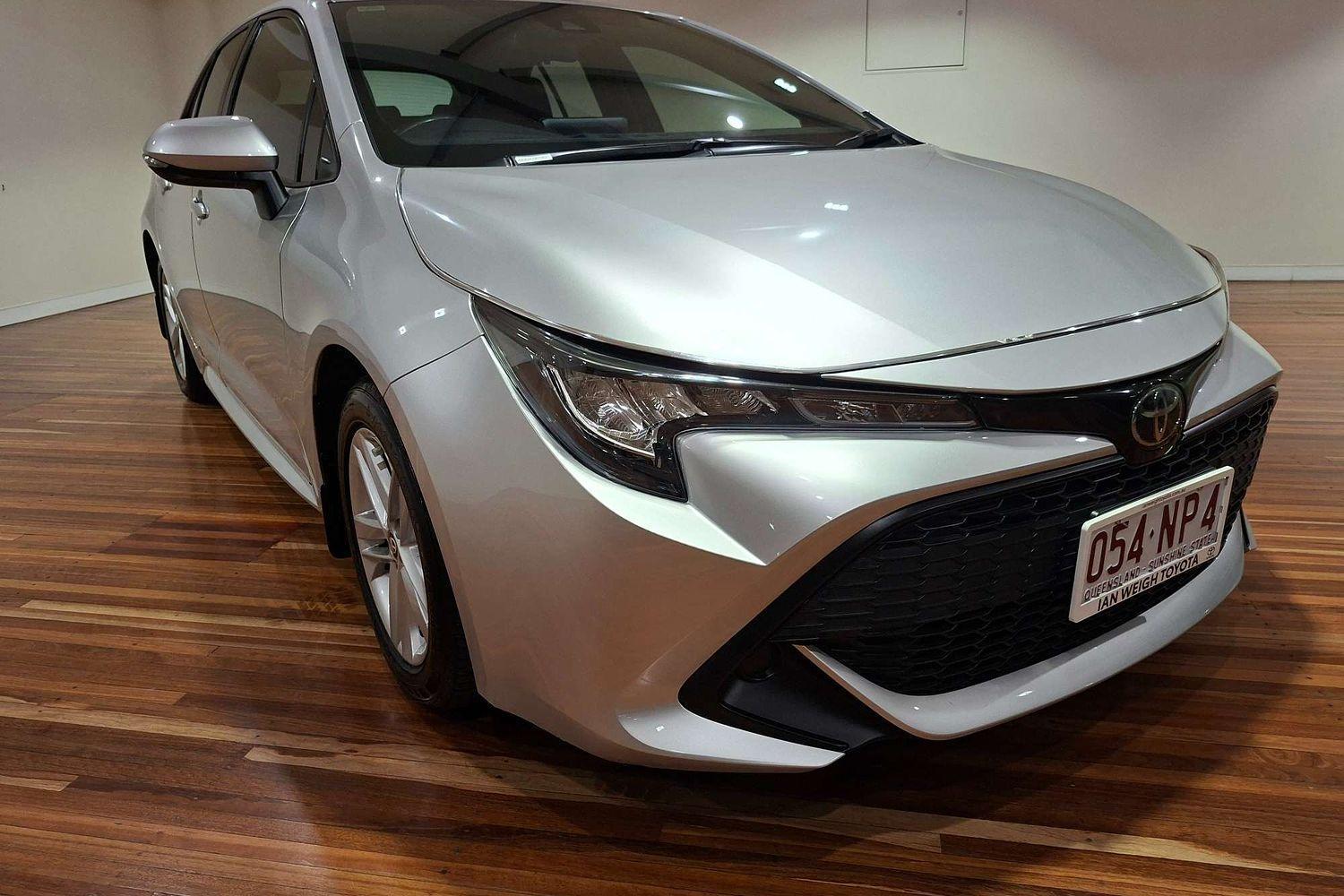 2021 Toyota Corolla Ascent Sport in Silver