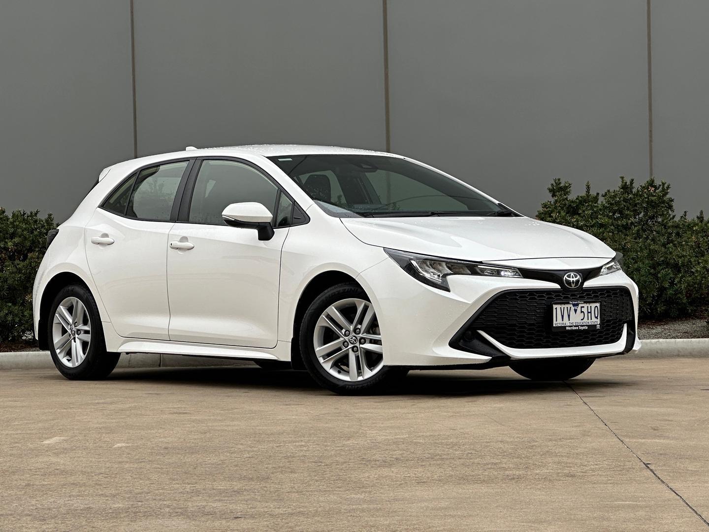 2022 Toyota Corolla Ascent Sport in White