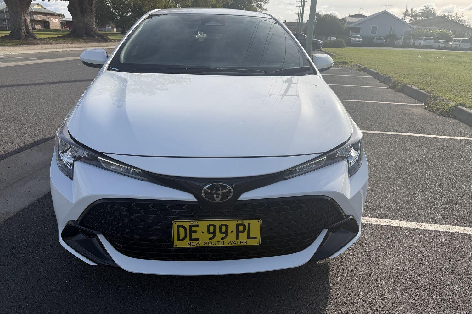 2022 Toyota Corolla Ascent Sport in White