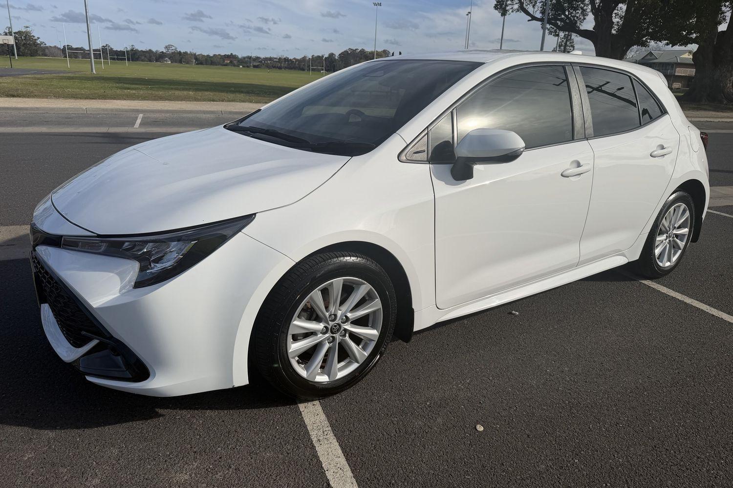 2022 Toyota Corolla Ascent Sport in White