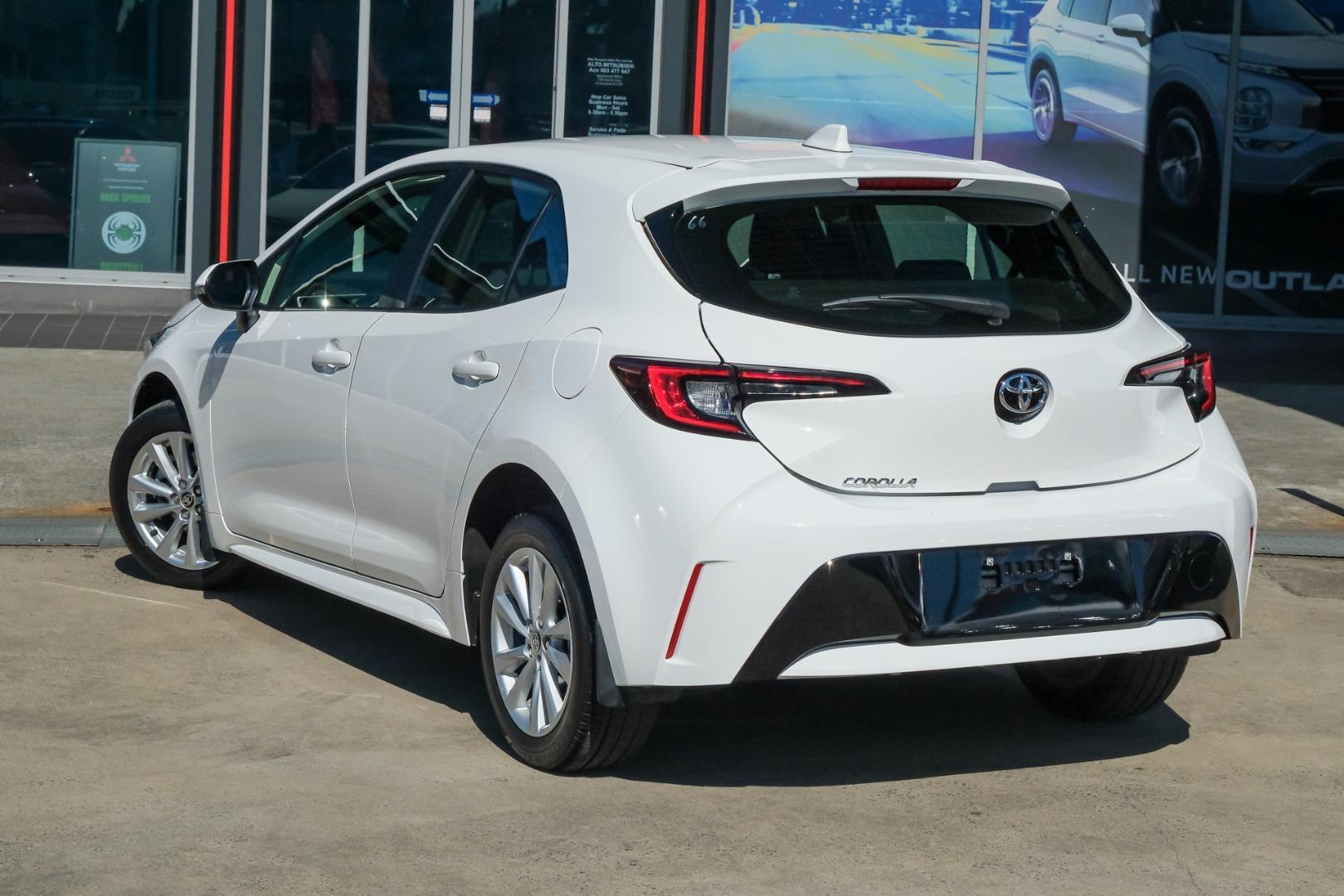 2023 Toyota Corolla Ascent Sport in White