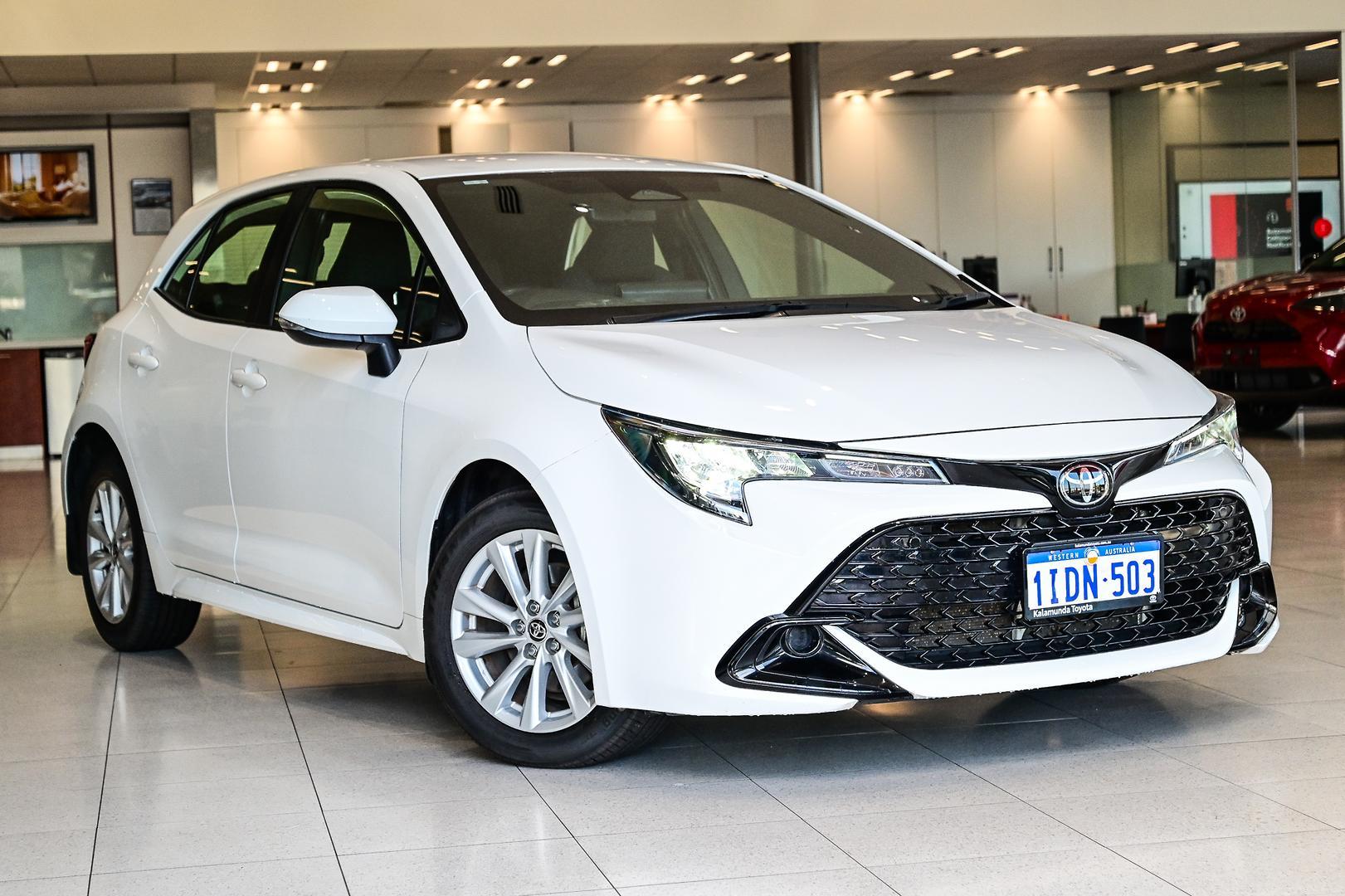 2024 Toyota Corolla Ascent Sport in White