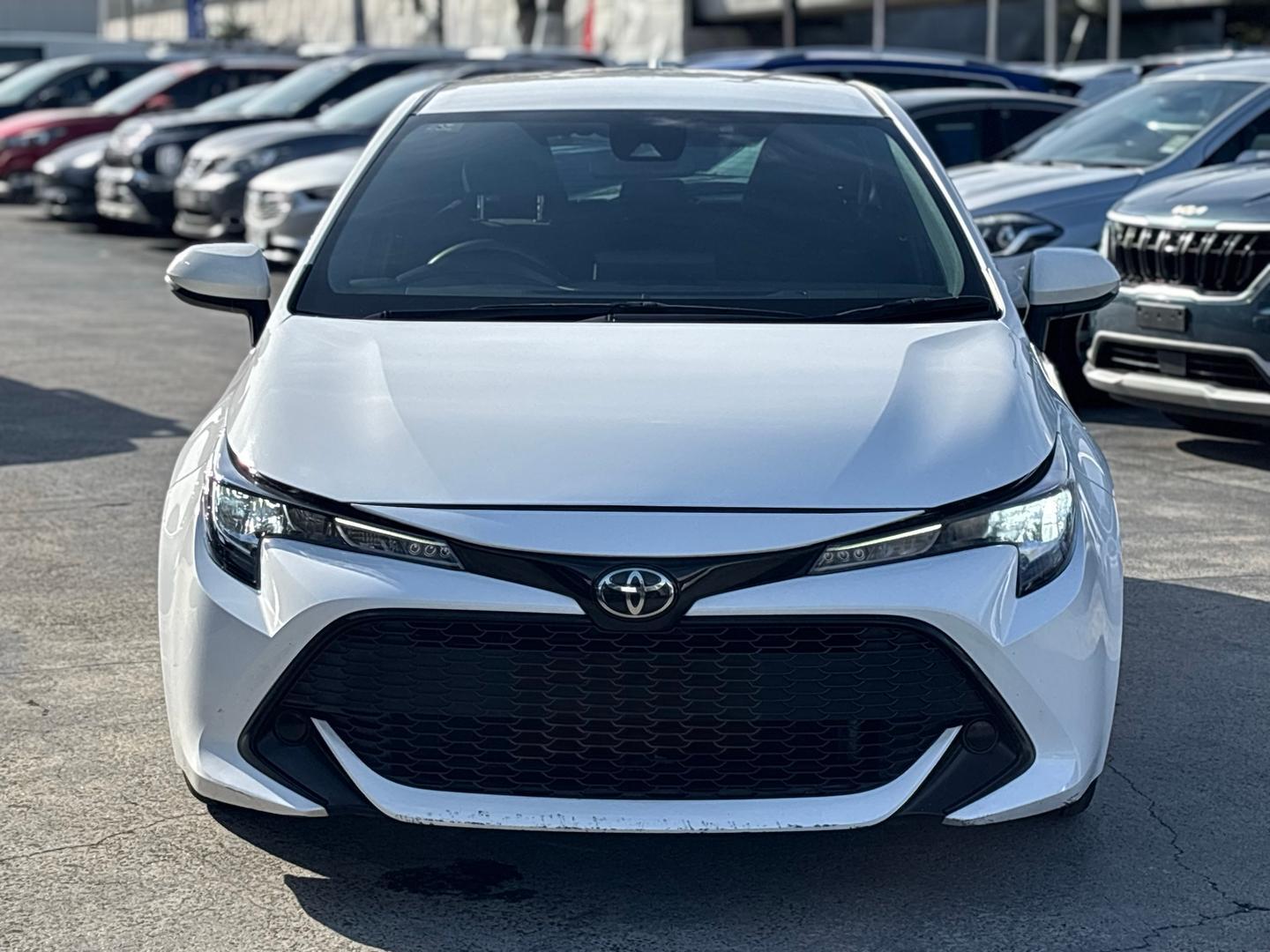 2018 Toyota Corolla Ascent Sport in White