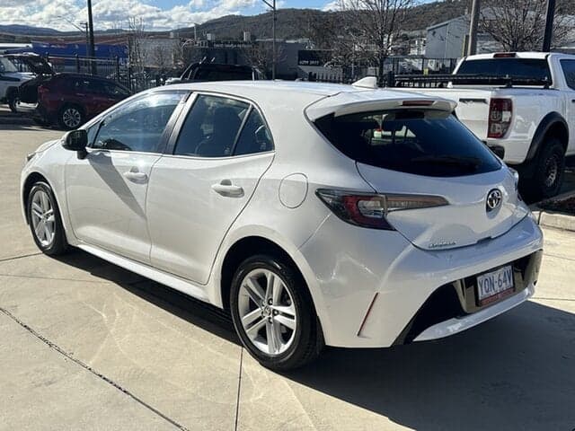 2020 Toyota Corolla Ascent Sport in White