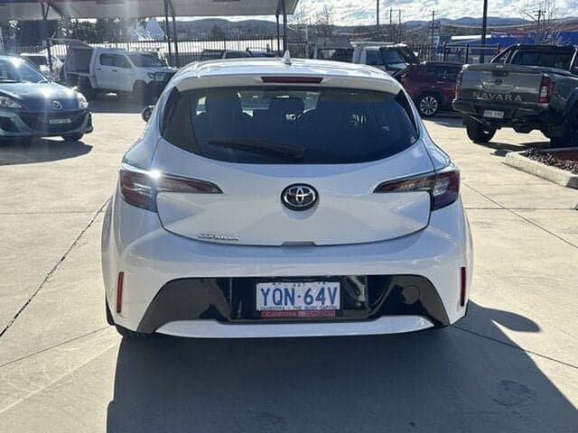 2020 Toyota Corolla Ascent Sport in White