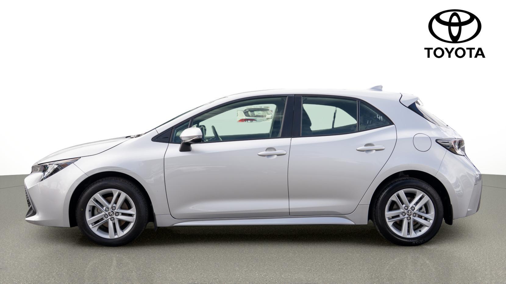 2020 Toyota Corolla Ascent Sport in Silver