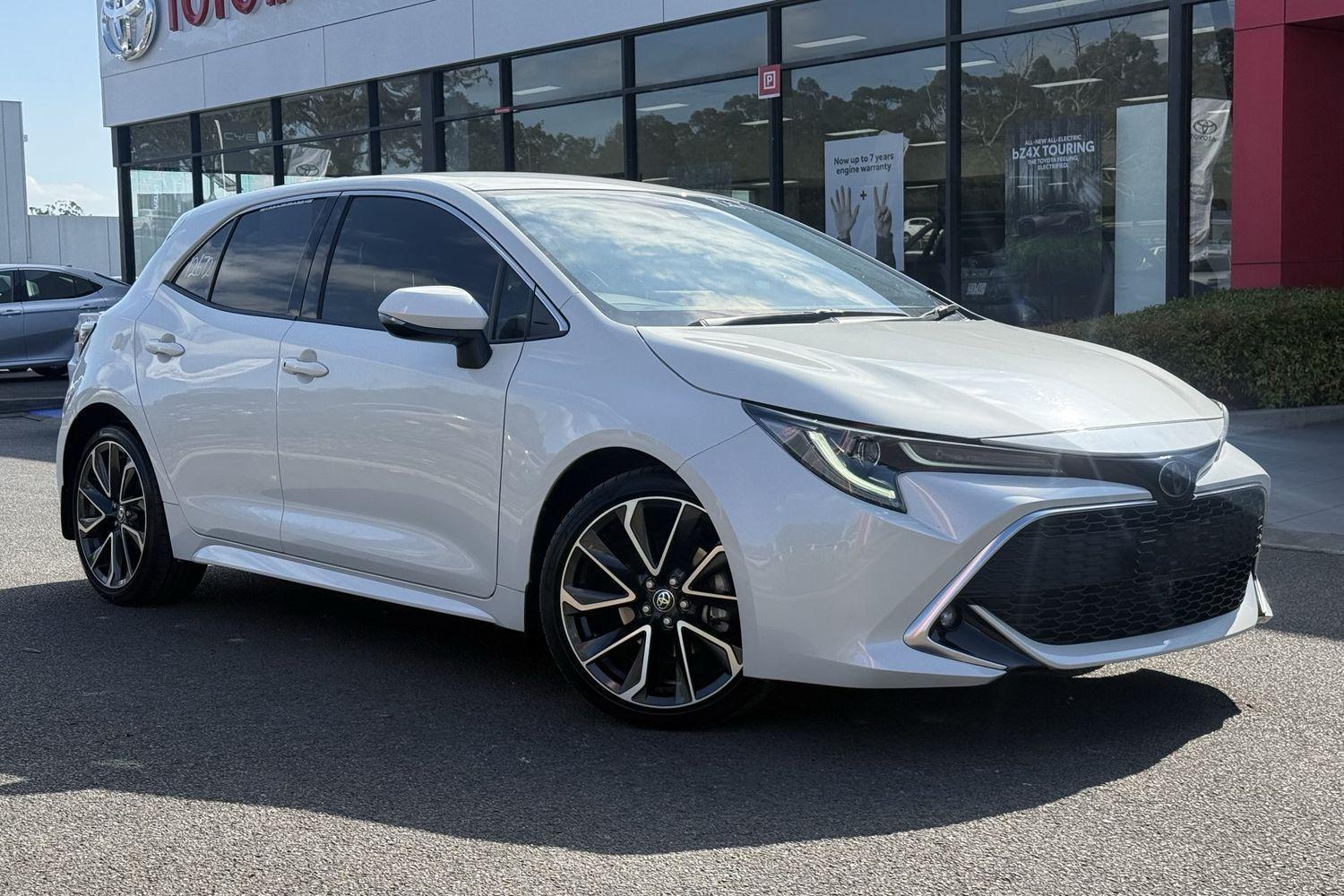 2018 Toyota Corolla ZR in White