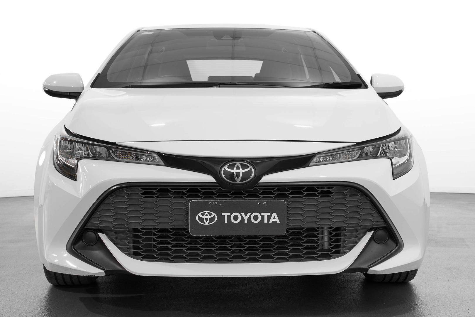 2021 Toyota Corolla Ascent Sport in White