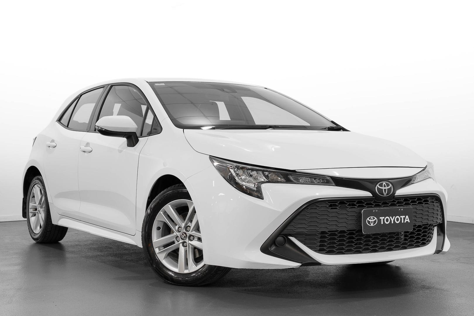 2021 Toyota Corolla Ascent Sport in White