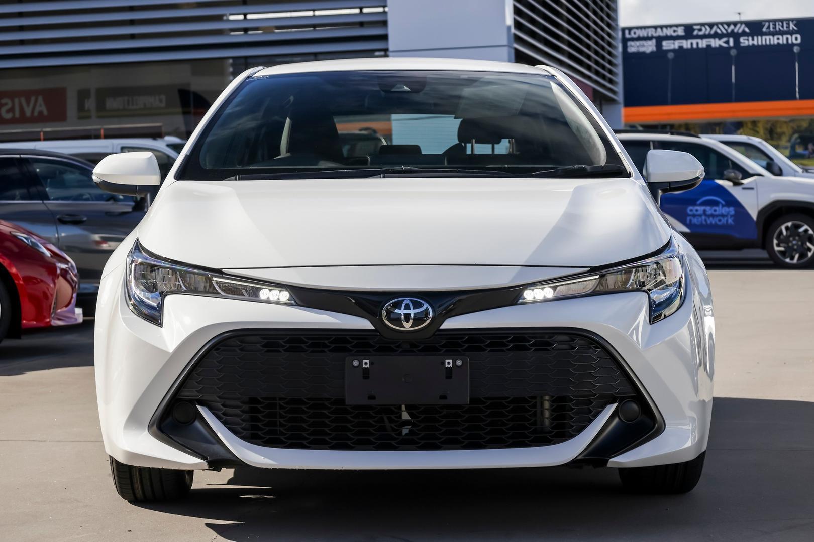 2022 Toyota Corolla Ascent Sport in White