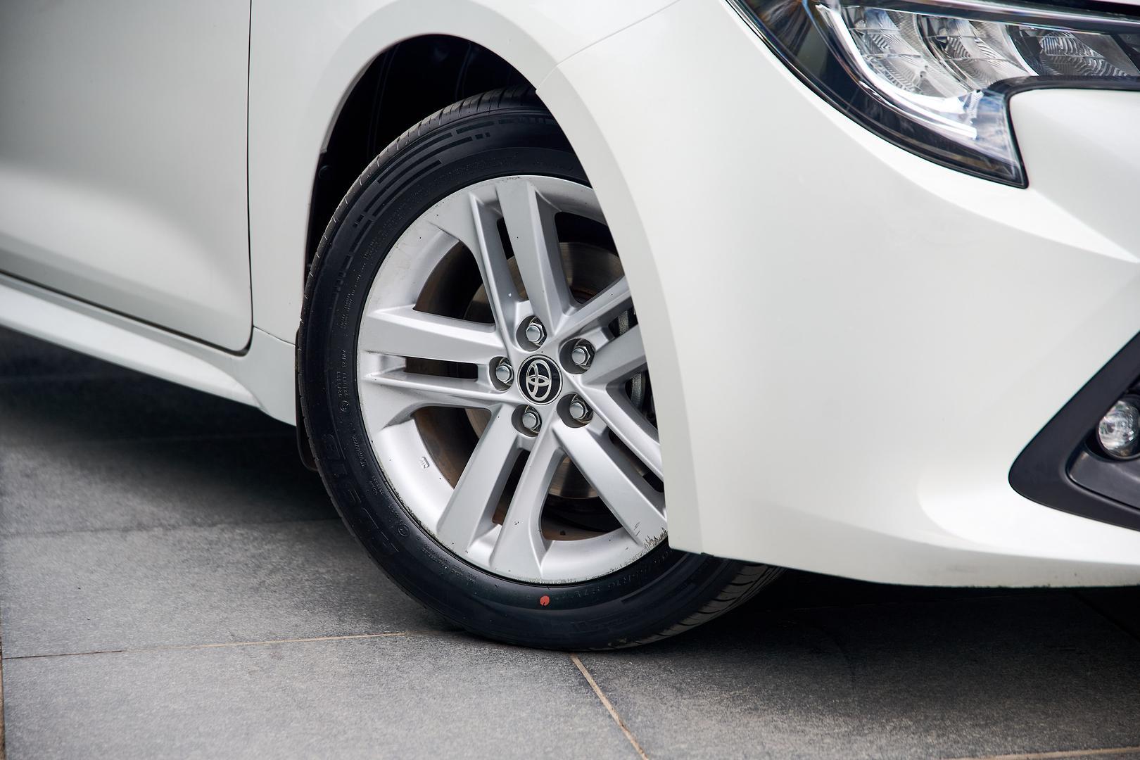 2019 Toyota Corolla SX in White
