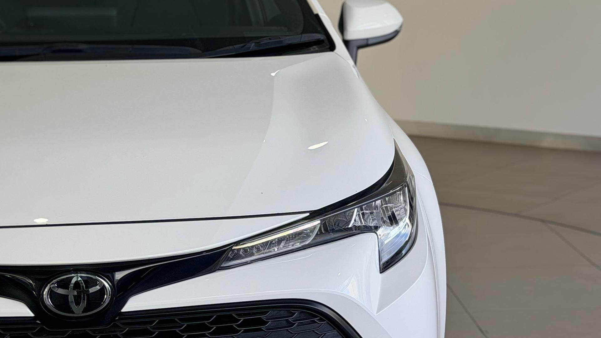 2022 Toyota Corolla Ascent Sport in White