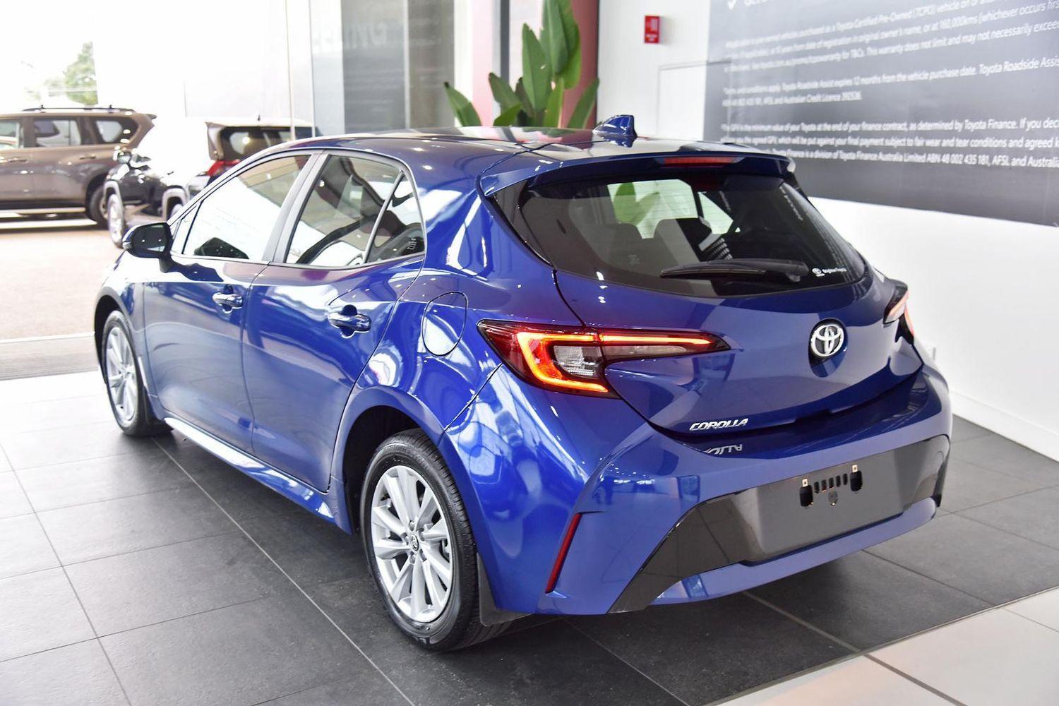 2024 Toyota Corolla Ascent Sport in Blue
