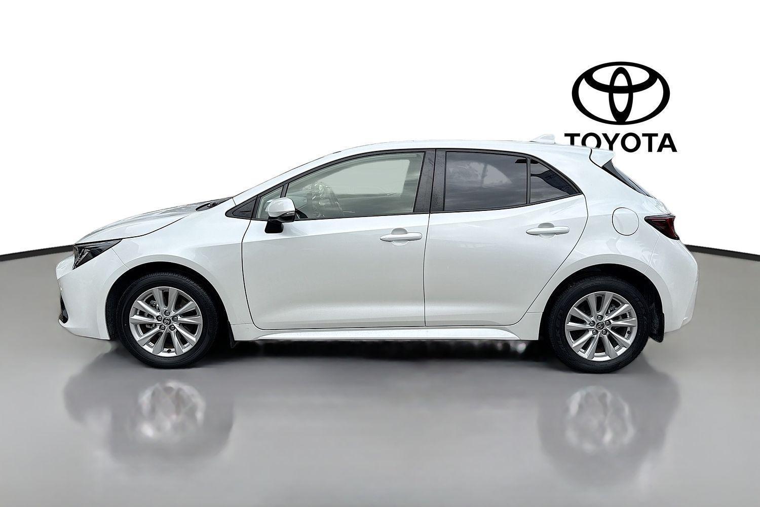 2024 Toyota Corolla SX in White