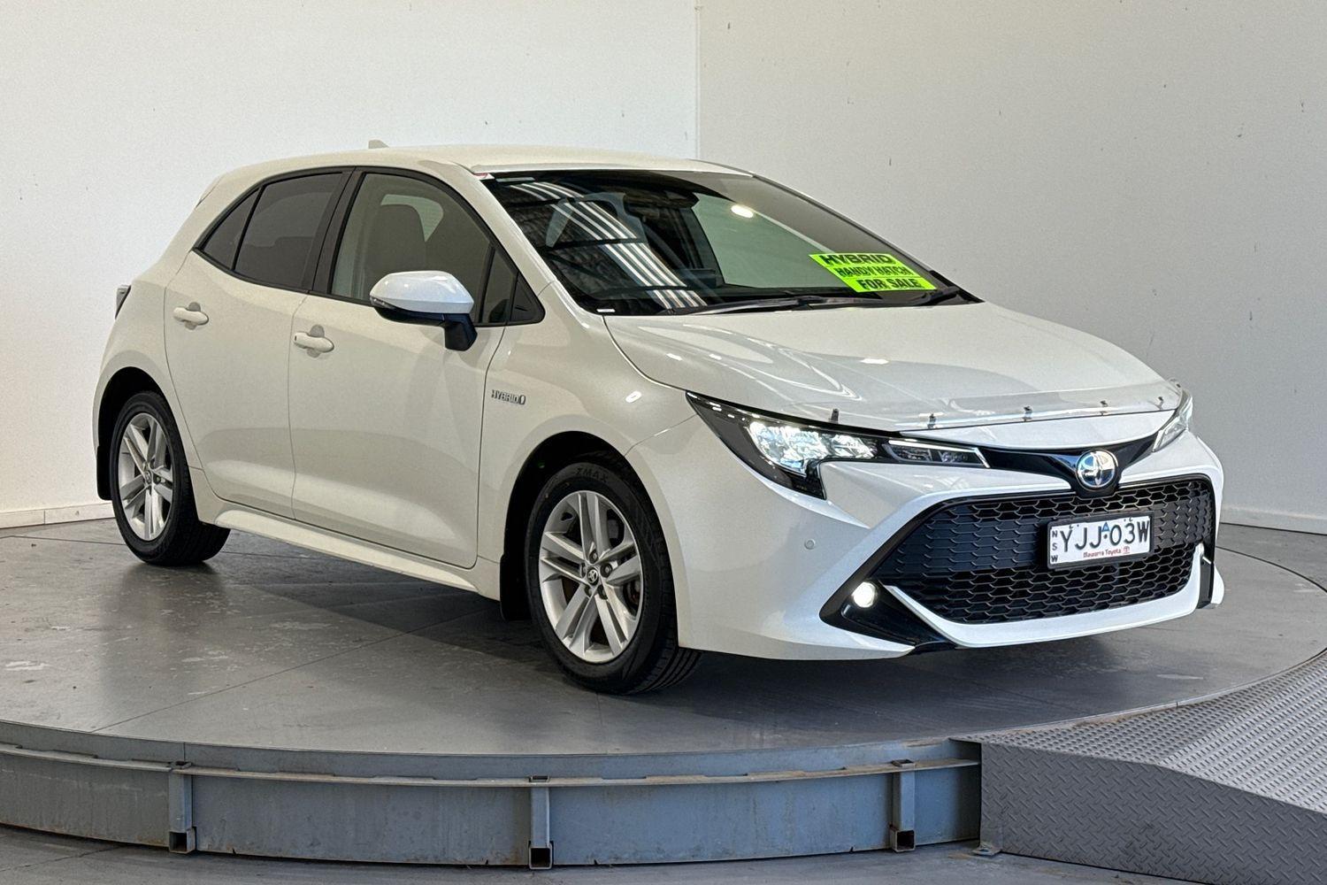2019 Toyota Corolla SX in White