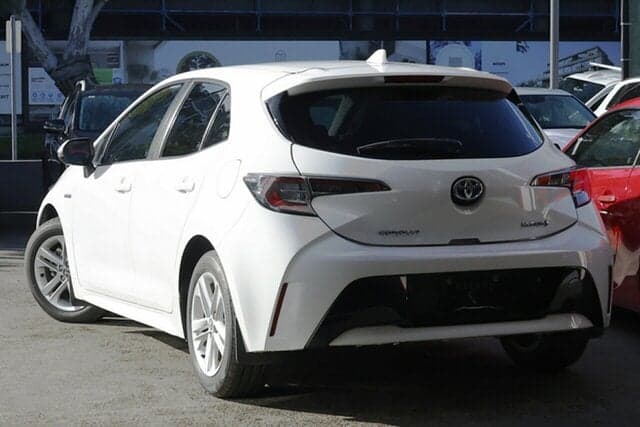2020 Toyota Corolla Ascent Sport in White