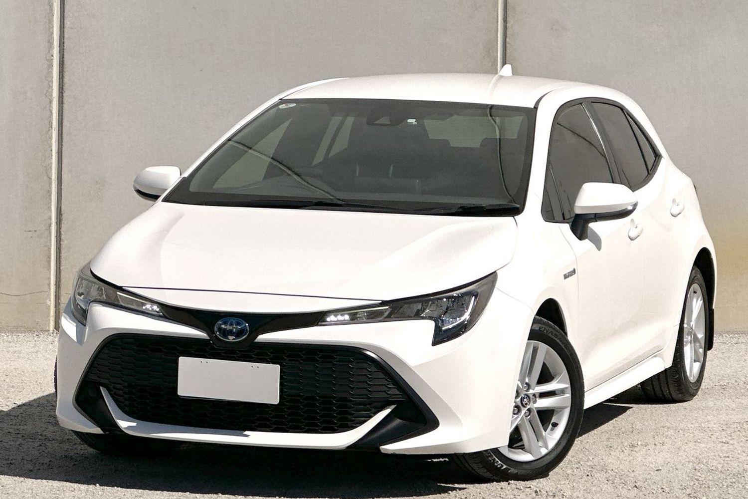 2020 Toyota Corolla Ascent Sport in White