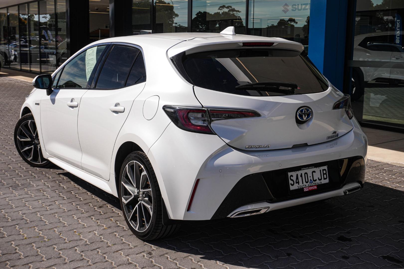 2020 Toyota Corolla ZR in White