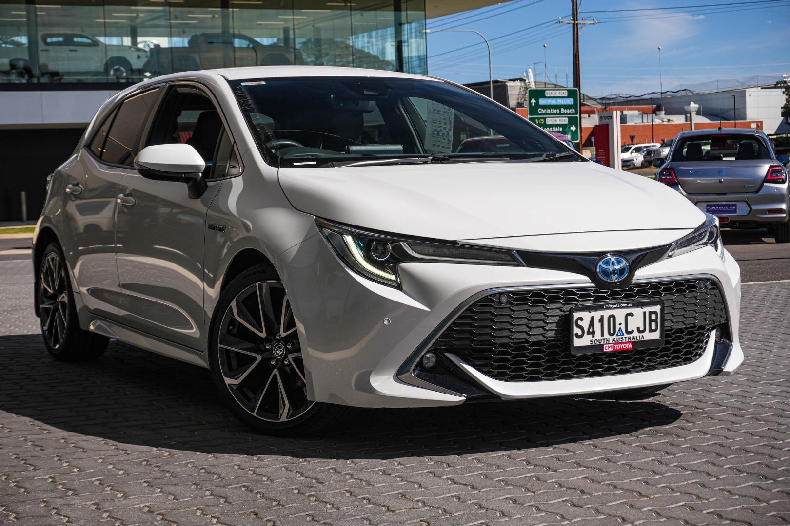 2020 Toyota Corolla ZR in White