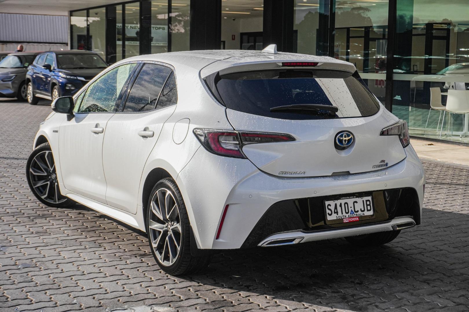 2020 Toyota Corolla ZR in White