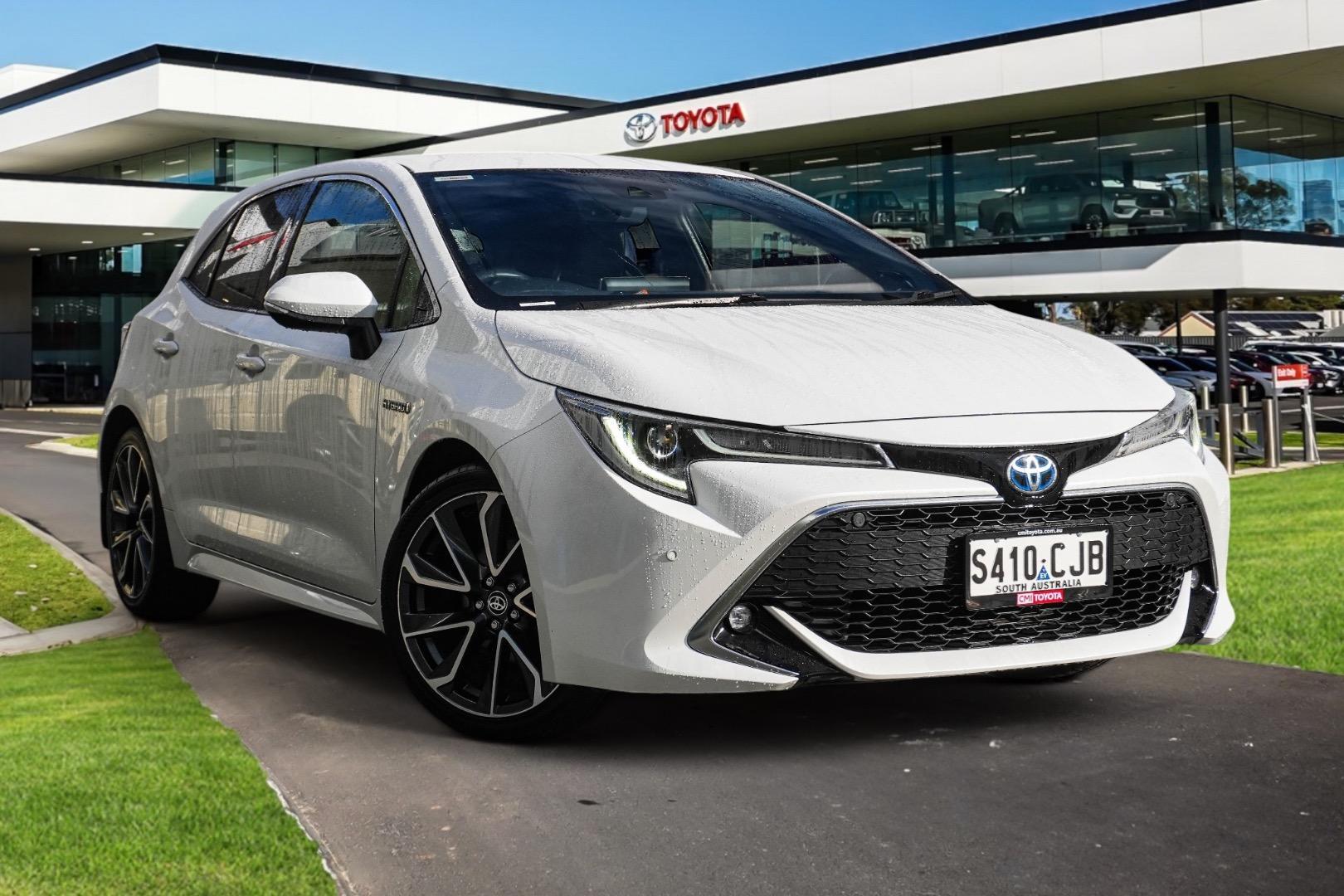 2020 Toyota Corolla ZR in White