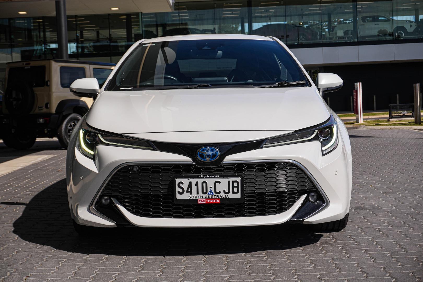 2020 Toyota Corolla ZR in White