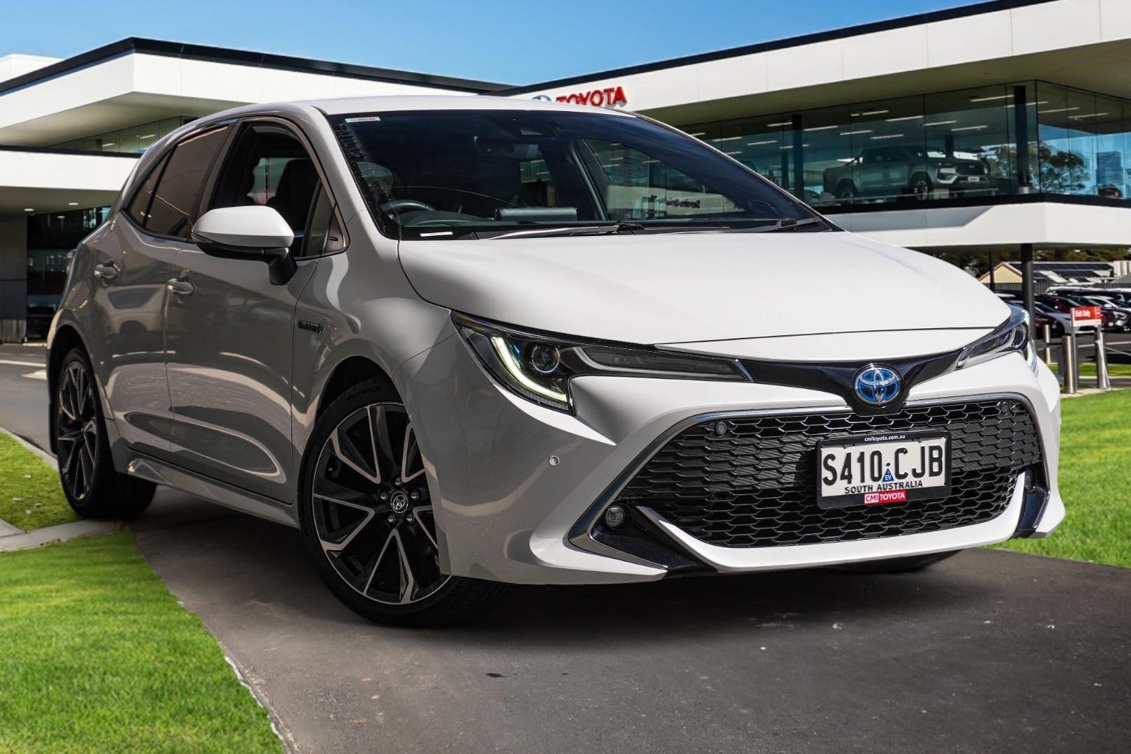 2020 Toyota Corolla ZR in White