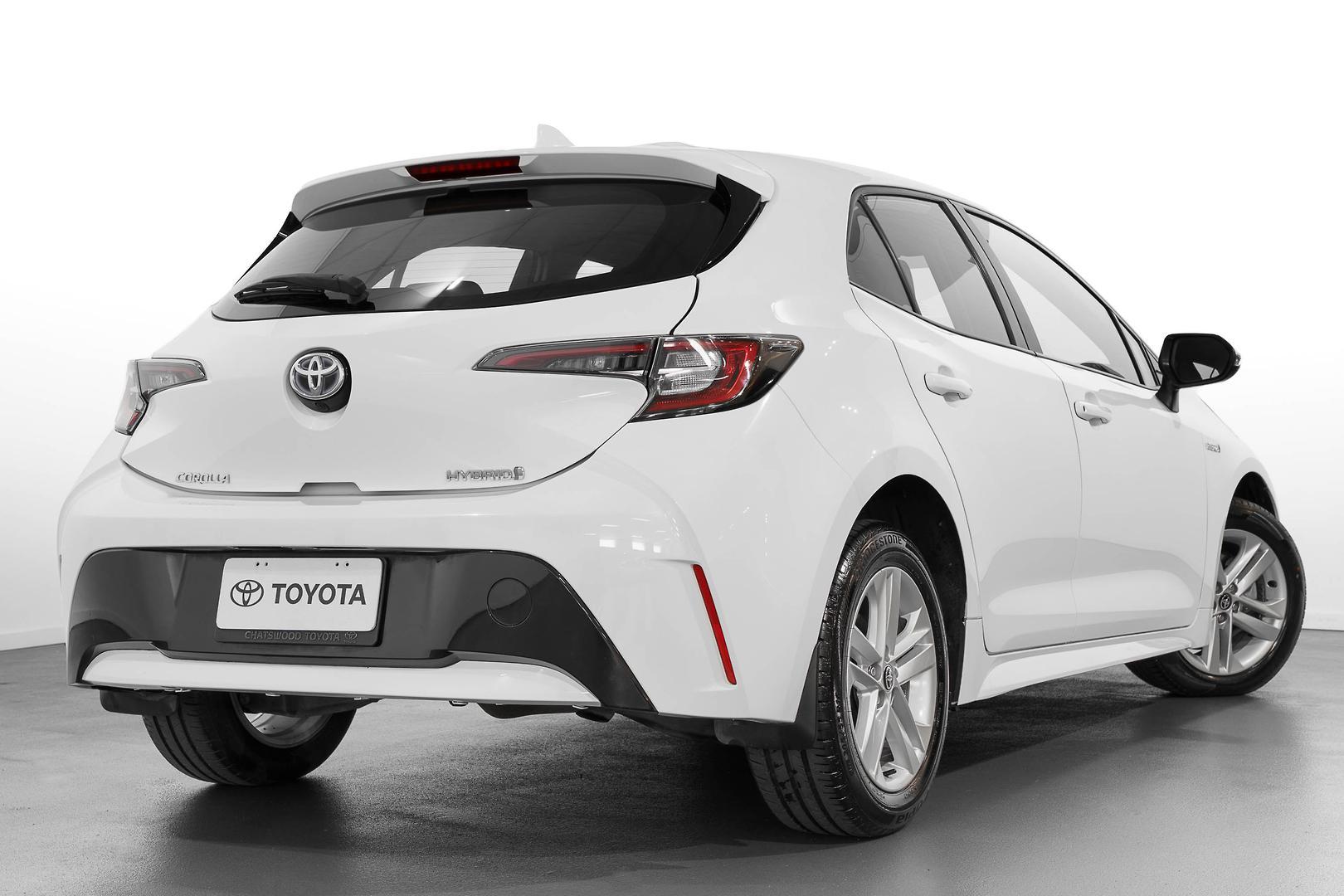 2021 Toyota Corolla Ascent Sport in White