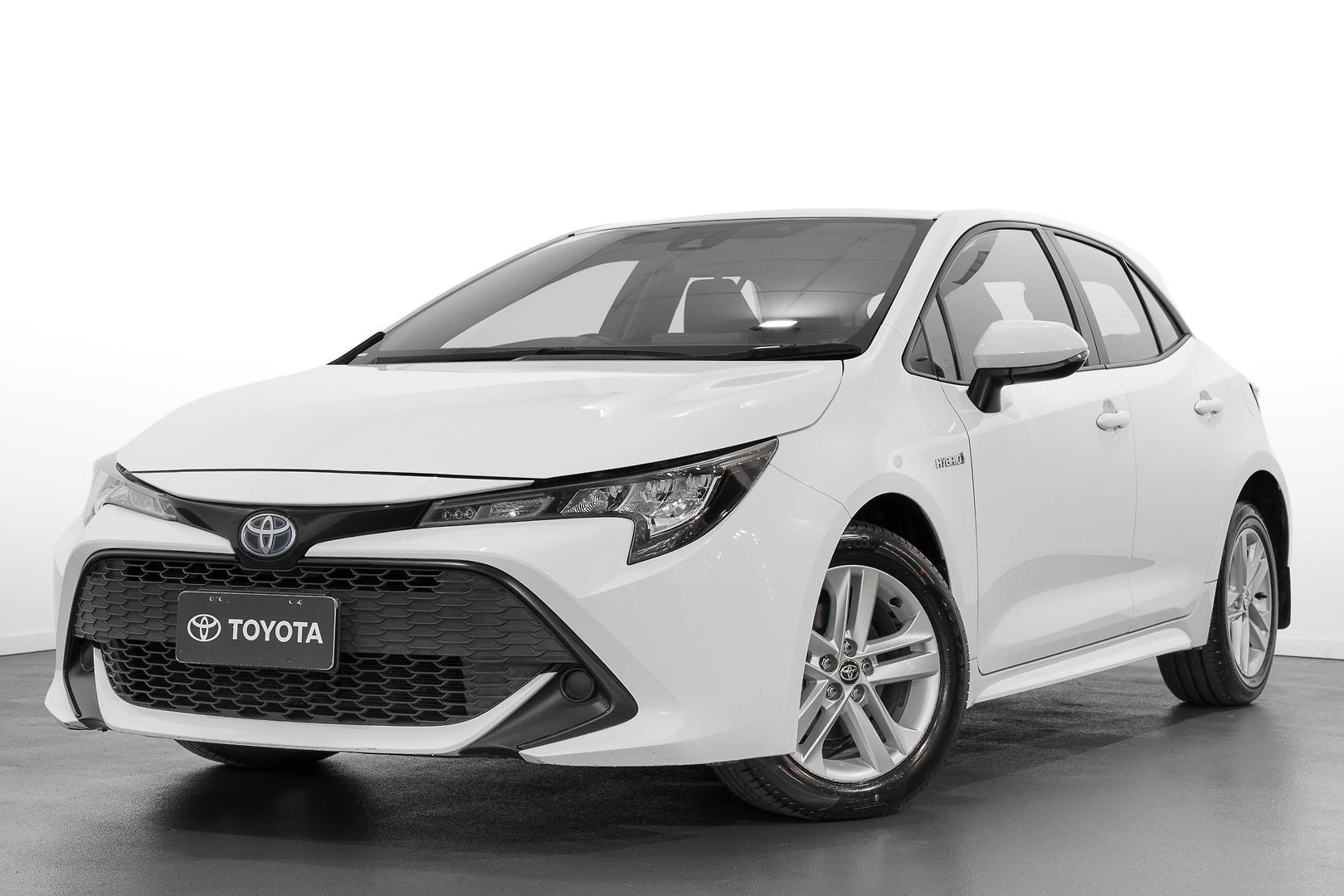2021 Toyota Corolla Ascent Sport in White