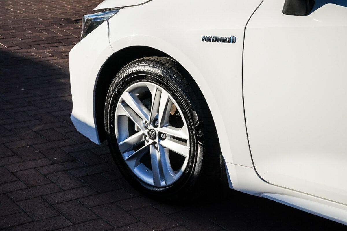 2021 Toyota Corolla Ascent Sport in White