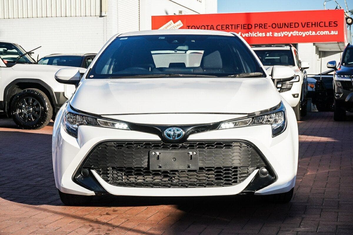 2021 Toyota Corolla Ascent Sport in White