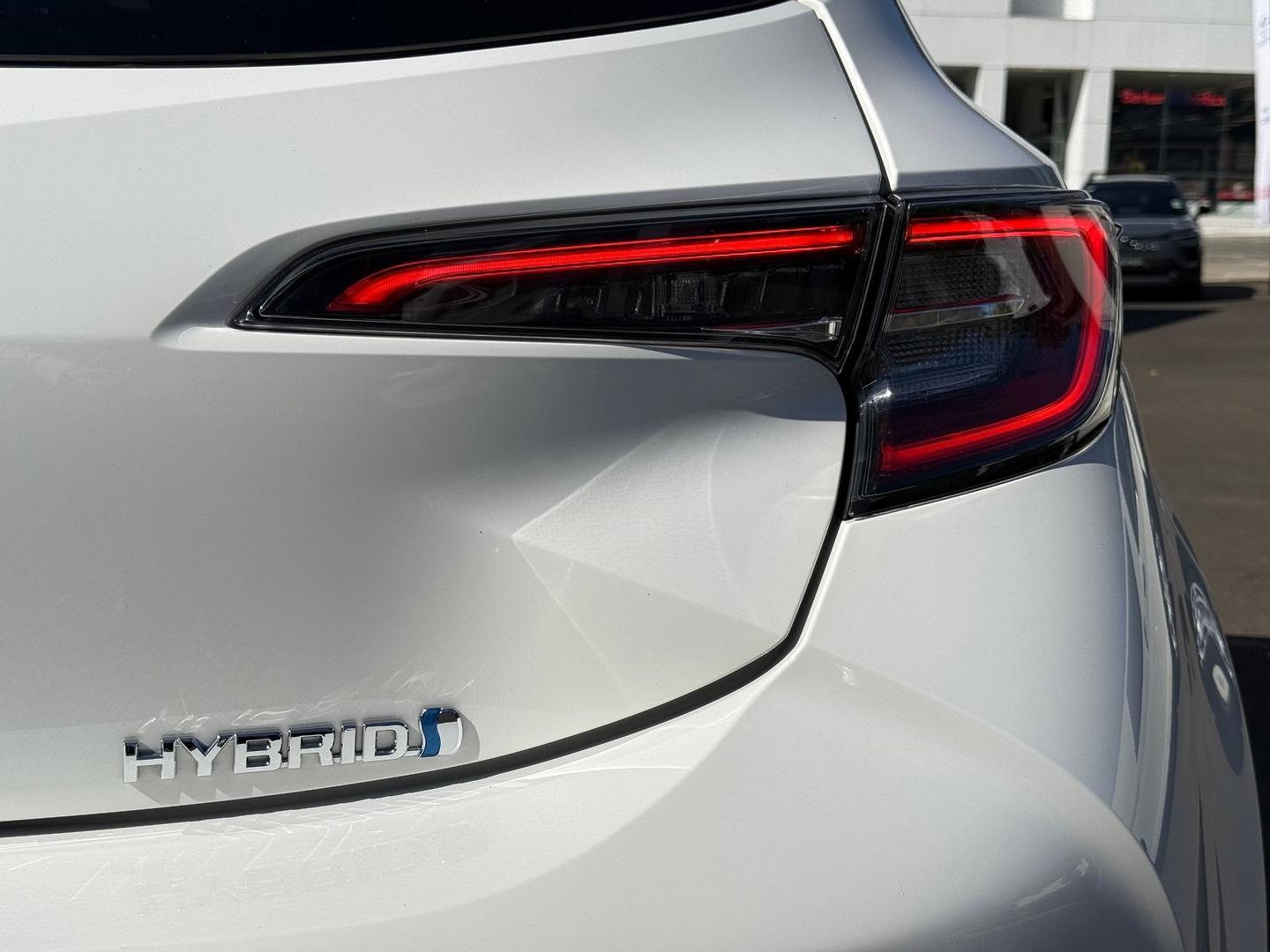 2021 Toyota Corolla Ascent Sport in White